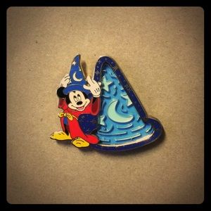 Disney Mickey Sorcerer Hat Maze Game Pin